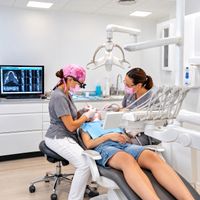 CLÍNICA DENTAL INÉS IRANZO-ODONTOLOGÍA